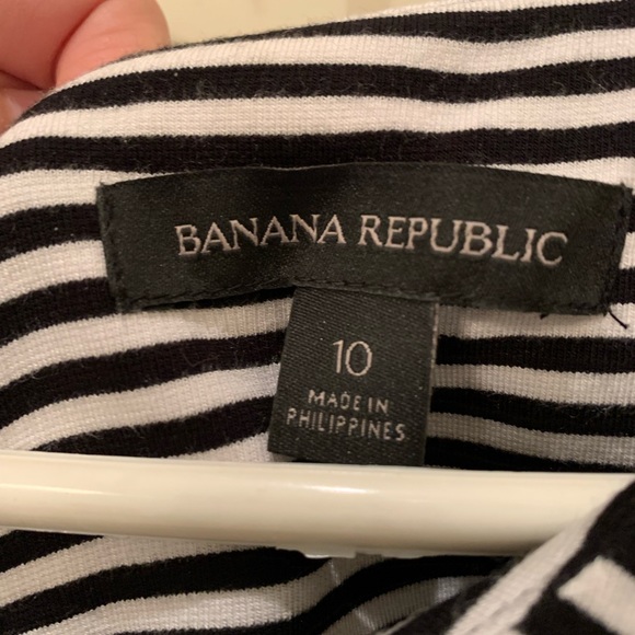 Banana Republic Sleeveless Dress - Picture 3 of 3